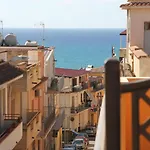 Sunset House ベッド・アンド・ブレックファスト バレストラーテ