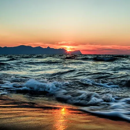 Bed & Breakfast Sunset House 4*
