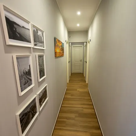 Sunset House Bed & Breakfast 4*